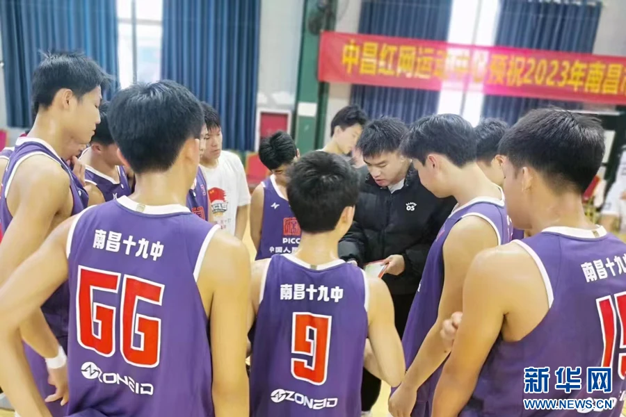 如何通过团队协作策略提升整体篮球水平_1